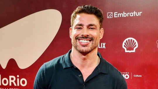 Cauã Reymond detalha relação com a filha e exalta amizade